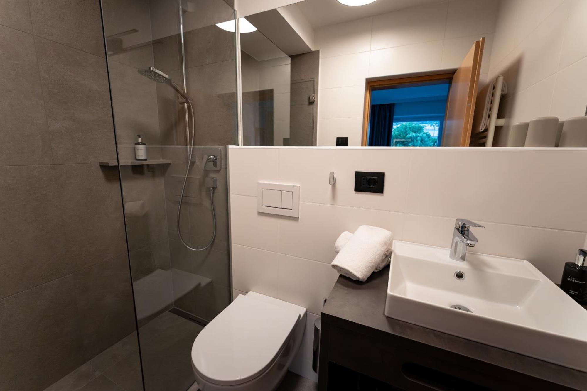 Self Service Hotel Schnalser Hof Naturns Zimmer foto